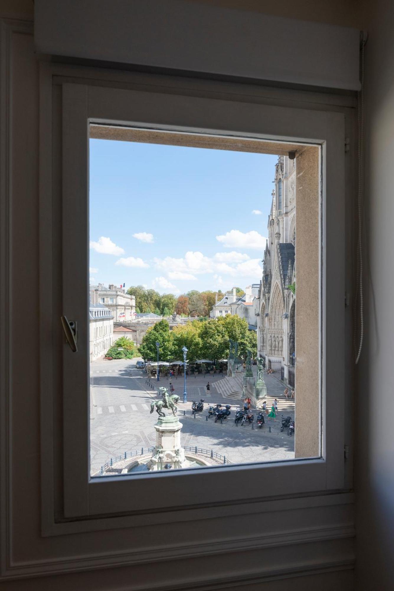 Le Precieux De Raoul Nancy Centre Avec Ascenseur Apartment Bagian luar foto